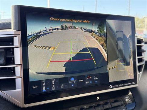 Used 2024 Toyota Tundra Limited image 15