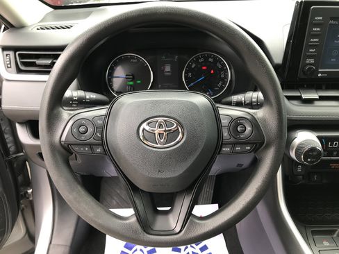 Certified 2021 Toyota RAV4 XLE AWD/4WD image 18