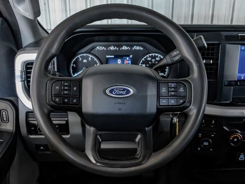 Used 2023 Ford F250 XL w/ XL Driver Assist Package AWD/4WD image 15