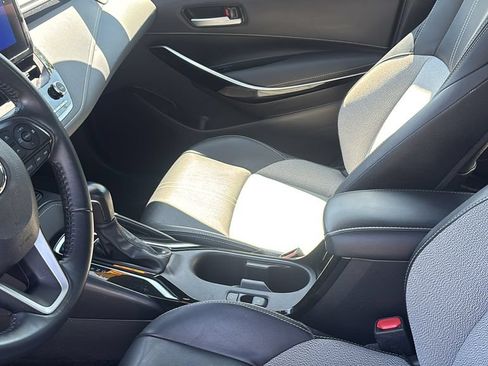 Used 2025 Toyota Corolla XSE FWD image 23