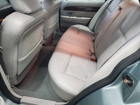 Used 2005 Mercury Grand Marquis LS RWD image 12
