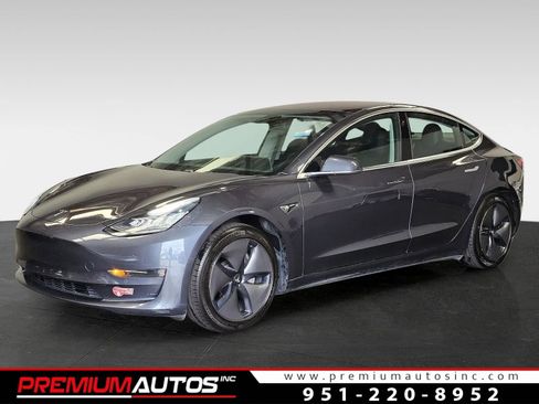 Used 2018 Tesla Model 3 RWD image 1