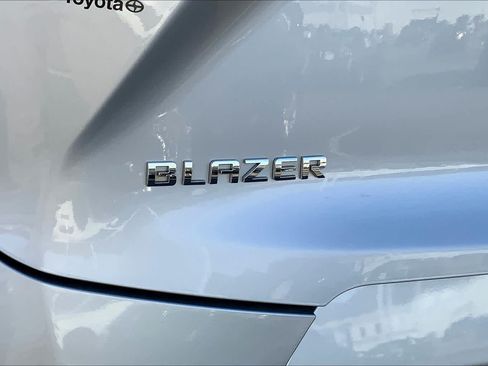 Used 2019 Chevrolet Blazer Premier w/ Driver Confidence II Package FWD image 30