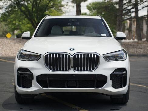 Used 2023 BMW X5 xDrive45e w/ Executive Package AWD/4WD image 8