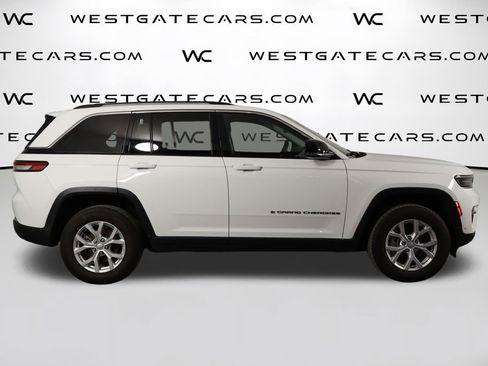 Used 2023 Jeep Grand Cherokee Limited w/ Luxury Tech Group II AWD/4WD image 50