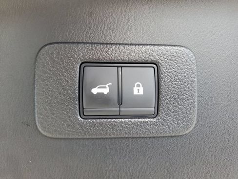 Certified 2024 Nissan Armada Platinum w/ Captain's Chairs Package RWD image 12