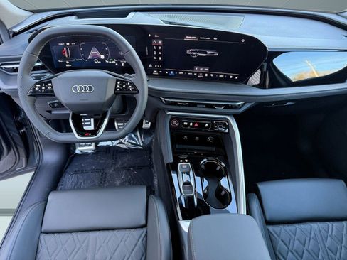 New 2025 Audi SQ5 Premium Plus image 27