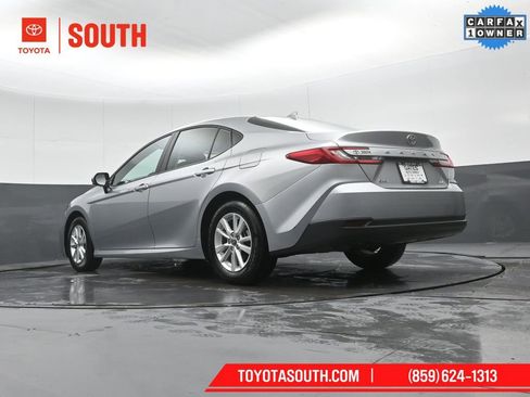 Used 2025 Toyota Camry LE image 46