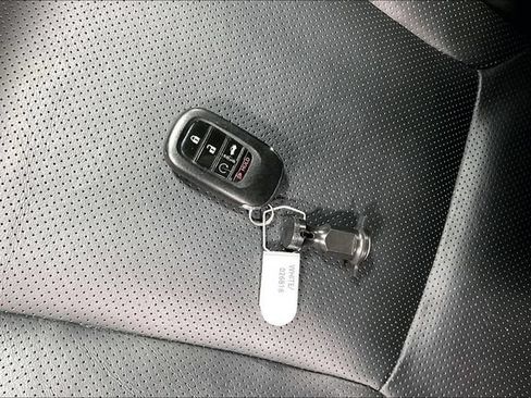 Used 2024 Honda Accord Sport image 31