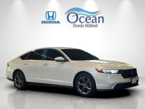 Used 2023 Honda Accord EX image 1