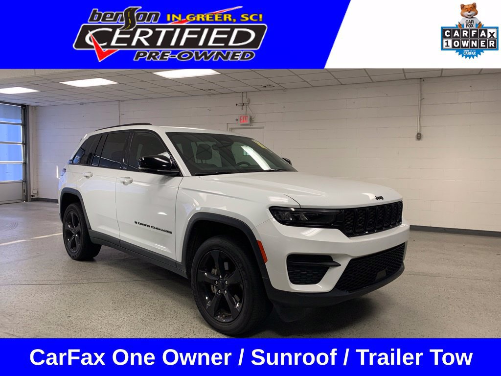 Used 2023 Jeep Grand Cherokee Altitude AWD/4WD image 1