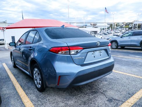 Used 2025 Toyota Corolla LE image 10