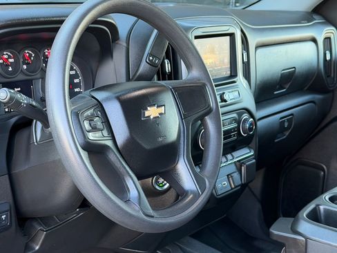 Used 2024 Chevrolet Silverado 3500 W/T image 21