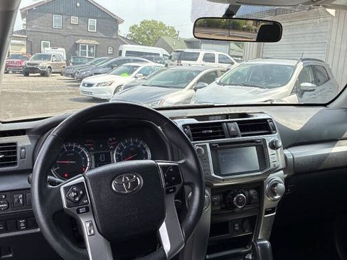 Used 2019 Toyota 4Runner SR5 AWD/4WD image 13