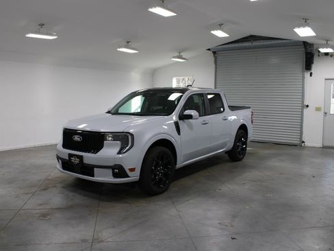 New 2026 Ford Maverick Lobo AWD/4WD image 3