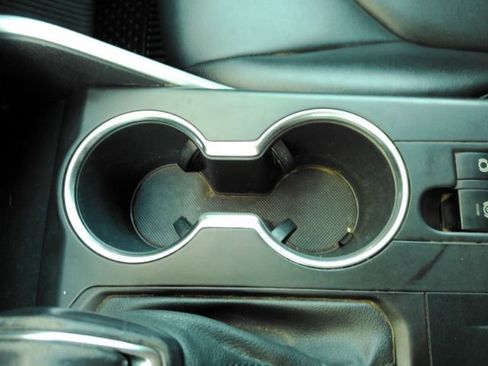 Used 2021 Toyota Highlander XLE image 54