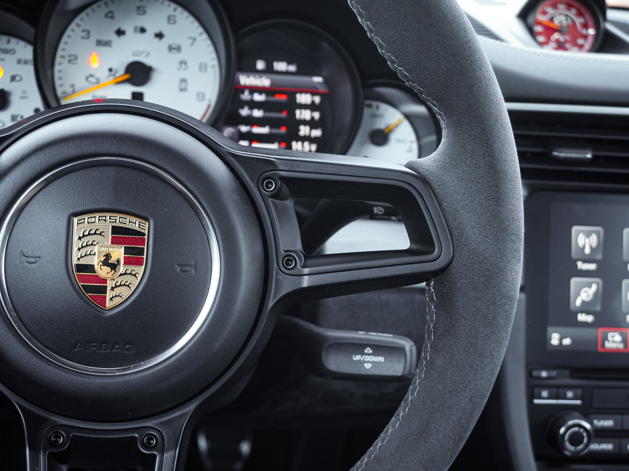 Used 2018 Porsche 911 GT3 w/ Sport Chrono Package RWD image 20