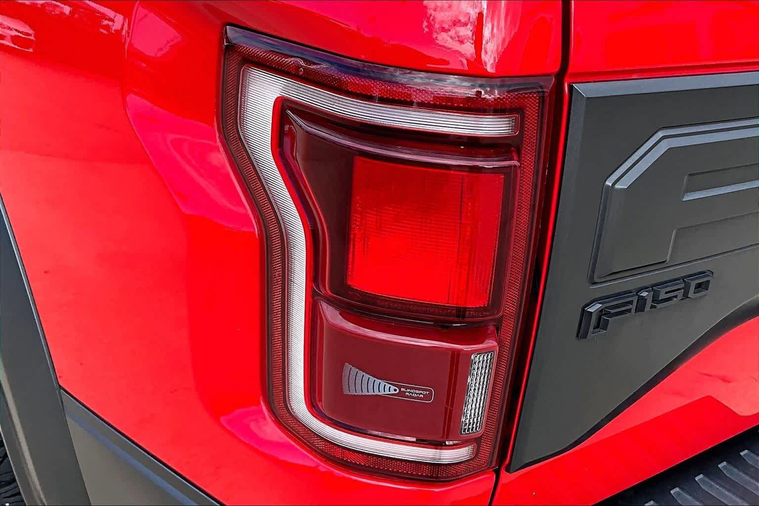 Used 2018 Ford F150 Raptor w/ Equipment Group 802A Luxury AWD/4WD image 19