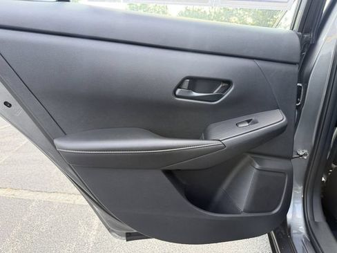 Used 2025 Nissan Sentra SV FWD image 22