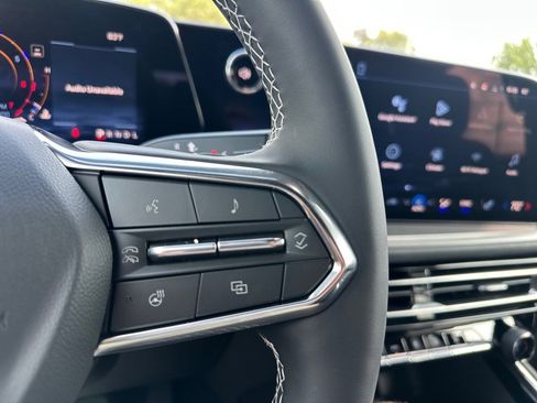 New 2026 Chevrolet Traverse LT w/ Midnight/Sport Edition image 17