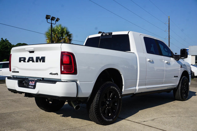 Used 2026 RAM 2500 Laramie AWD/4WD image 4
