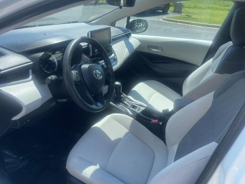 Used 2021 Toyota Corolla LE FWD image 13