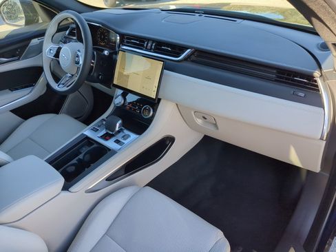 New 2026 Jaguar F-PACE R-Dynamic S image 12