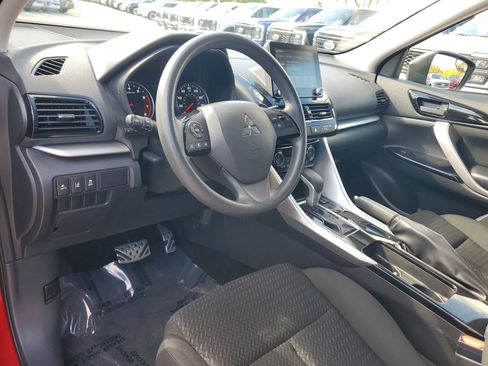 Used 2022 Mitsubishi Eclipse Cross LE image 12