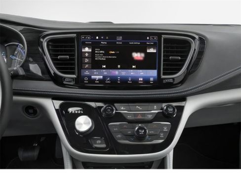 New 2023 Chrysler Pacifica Limited w/ Uconnect Theater Family Group image 15
