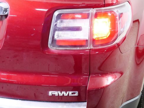 Used 2015 GMC Acadia SLT AWD/4WD image 17