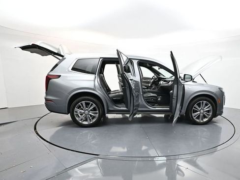 Used 2023 Cadillac XT6 Premium Luxury image 54