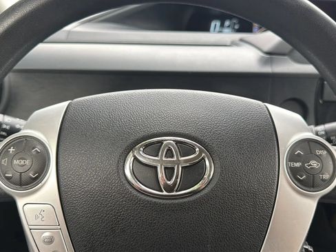 Used 2016 Toyota Prius C Two FWD image 19