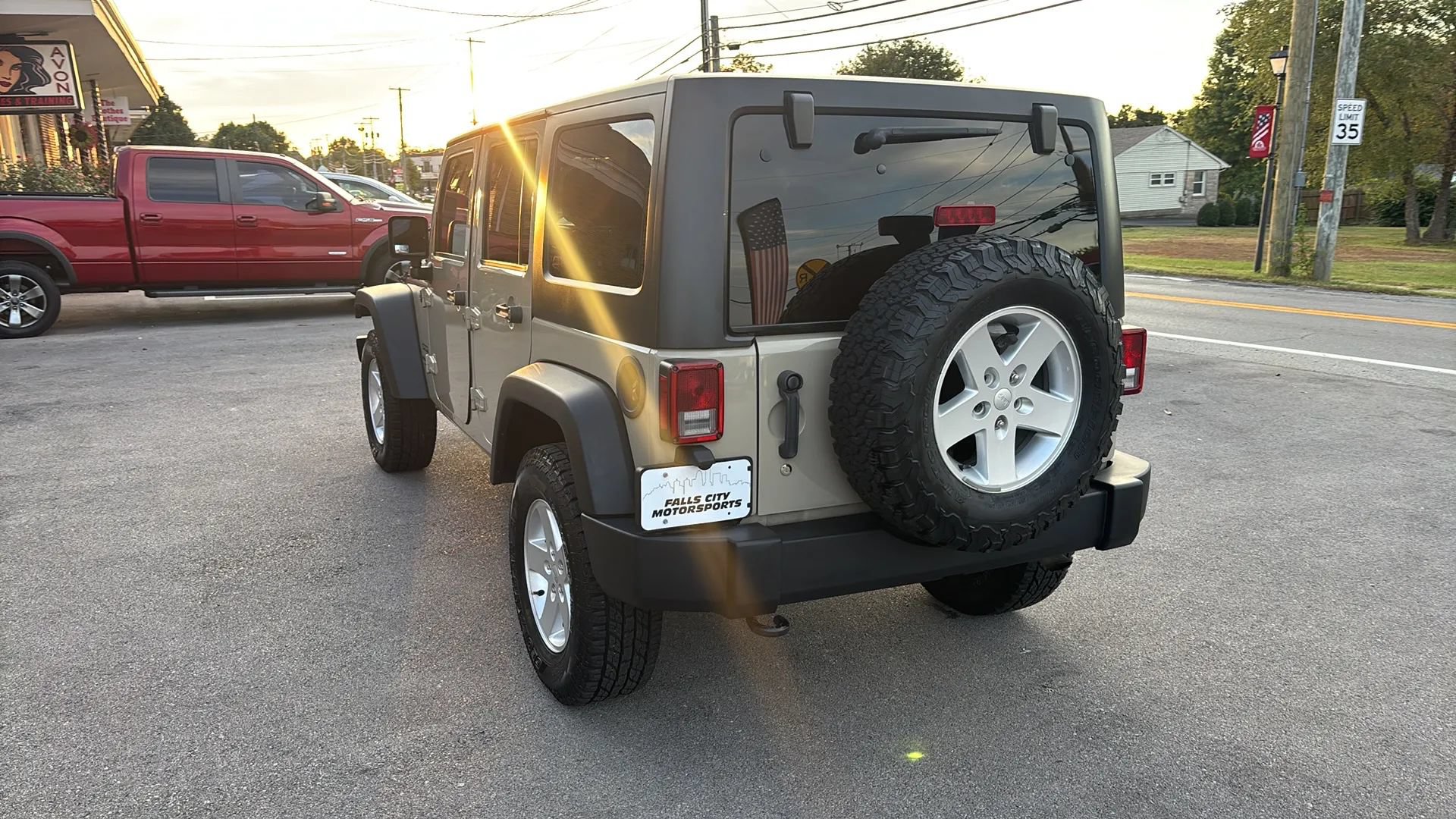 Used 2017 Jeep Wrangler Unlimited Sport w/ Quick Order Package 24S AWD/4WD image 11