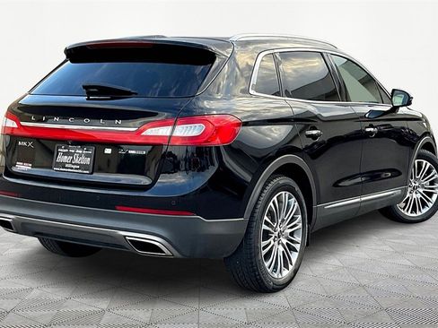 Used 2016 Lincoln MKX Reserve w/ Climate Package image 12