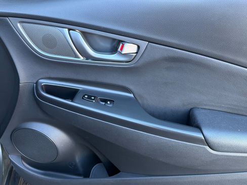 Used 2020 Hyundai Kona Limited image 22