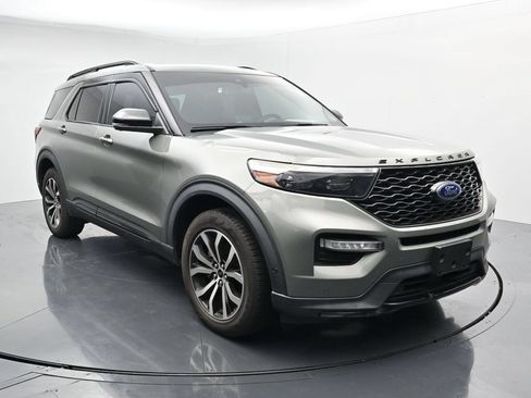 Used 2020 Ford Explorer ST w/ Premium Technology Package AWD/4WD image 2