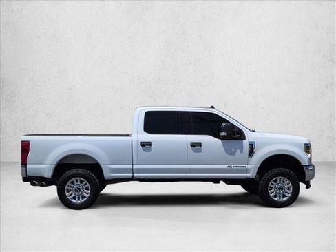 Used 2019 Ford F250 XLT w/ Snow Plow Prep Package AWD/4WD image 4