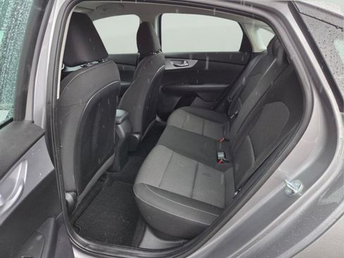 Used 2023 Kia Forte LXS FWD image 10