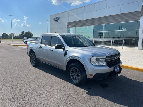Used 2022 Ford Maverick XLT FWD image 3