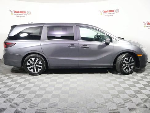 Used 2025 Honda Odyssey EX-L image 2