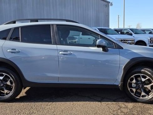 Used 2019 Subaru Crosstrek 2.0i Premium image 4