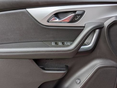 Used 2020 Chevrolet Blazer LT FWD image 11