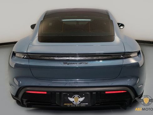 Used 2025 Porsche Taycan GTS image 8