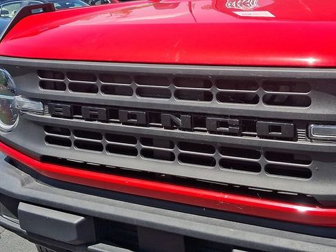 Used 2023 Ford Bronco 4-Door AWD/4WD image 29