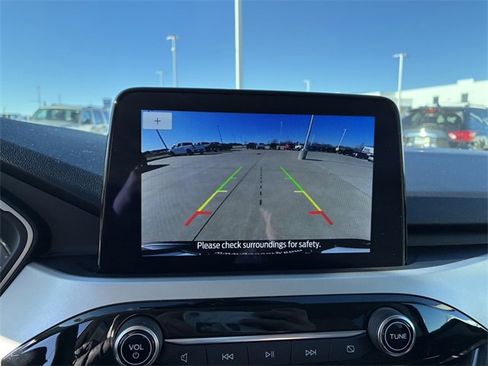 Used 2022 Ford Escape SE image 31