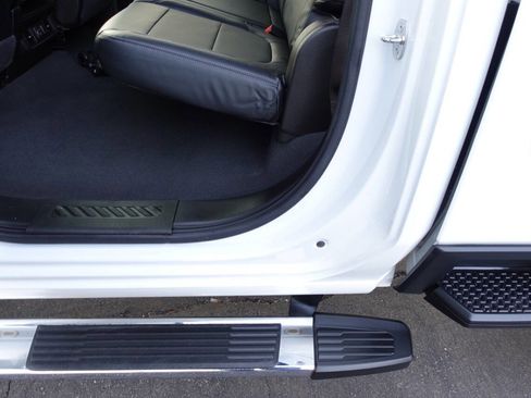 Used 2023 Chevrolet Silverado 2500 LT w/ Convenience Package image 23