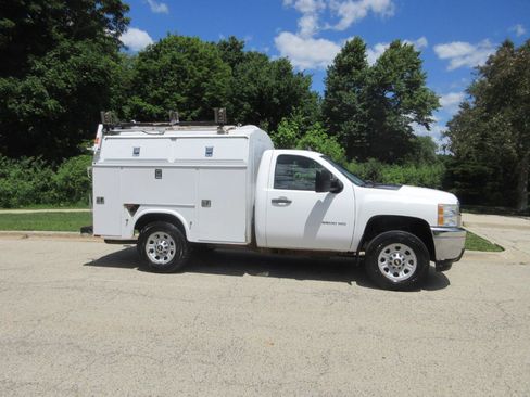 Used 2012 Chevrolet Silverado 3500 W/T AWD/4WD image 6