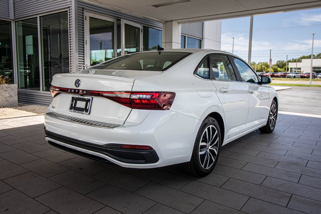 Certified 2026 Volkswagen Jetta SE FWD image 2