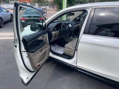Used 2017 Honda Pilot EX-L image 10