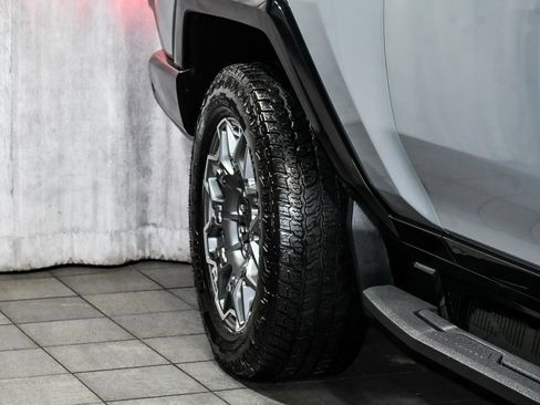 Used 2024 GMC Hummer EV 3X image 85